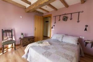 Habitación Belai Casa Rural Enekoizar (Selva de Irati) 2 Habitación Belai Casa Rural Enekoizar (Selva de Irati) 2