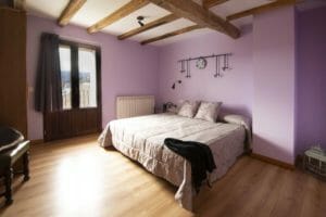 Habitación Orhi Casa Rural Enekoizar (Selva de Irati) 1 svg+xml;charset=utf