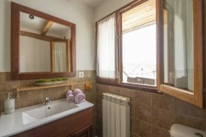 Habitación Orhi Casa Rural Enekoizar (Selva de Irati) 6 svg+xml;charset=utf