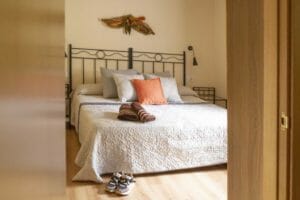 Habitación Zamariain Casa Rural Enekoizar (Selva de Irati) 8 svg+xml;charset=utf